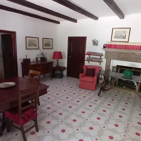 Villa Con Piscina Privata Fronte Santa Marinella